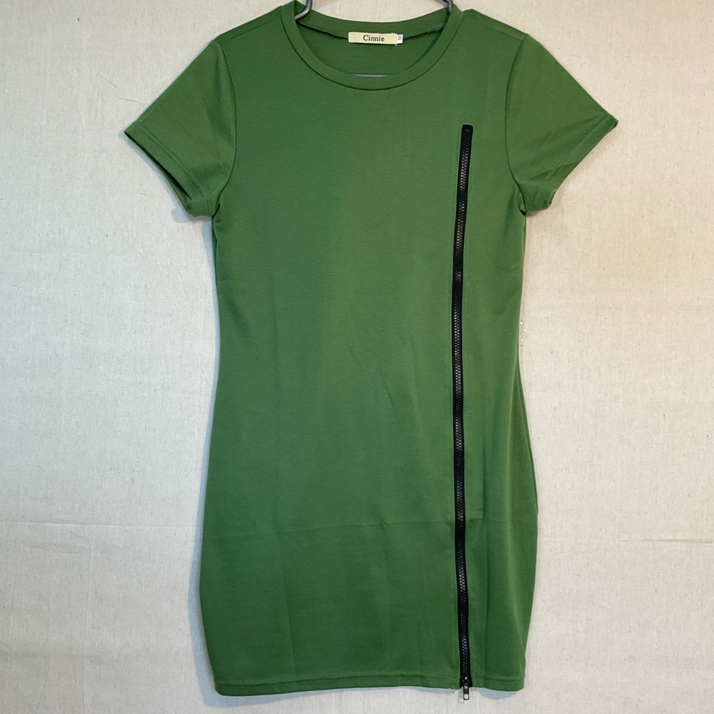 Green Mini Dress with OPENING Zipper —-Medium A+++